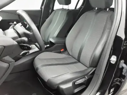 Photo 10 Peugeot 208  PureTech 100 S&S BVM6