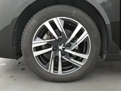 Photo 12 Peugeot 208  PureTech 100 S&S BVM6