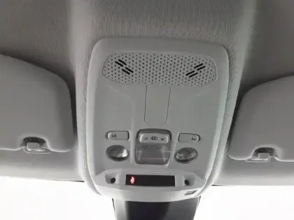 Photo 31 Peugeot 208  PureTech 100 S&S BVM6