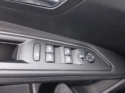 Photo 48 Peugeot 3008  BlueHDi 130ch S&S EAT8