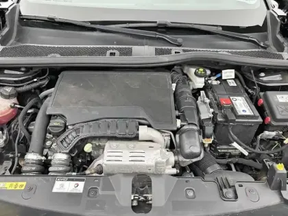 Photo 50 Peugeot 2008  PureTech 130 S&S EAT8
