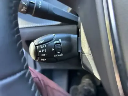 Photo 38 Peugeot 2008  Electrique 136 ch