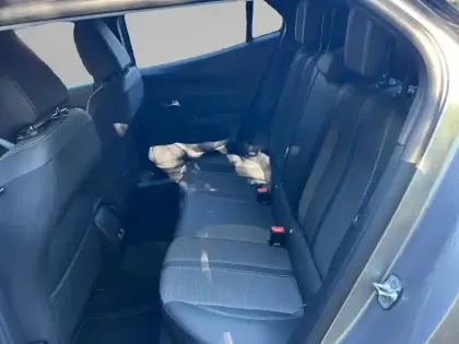 Photo 31 Peugeot 2008  Electrique 136 ch