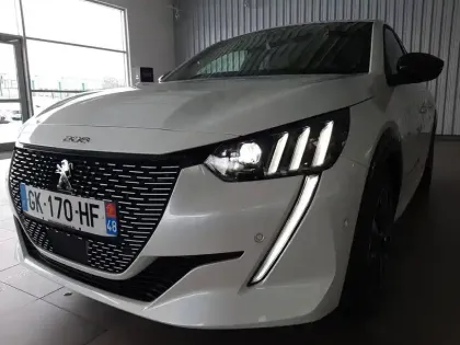 Photo 54 Peugeot 208  Electrique 50 kWh 136ch