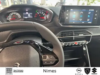 Photo 39 Peugeot 2008  PureTech 100 S&S BVM6