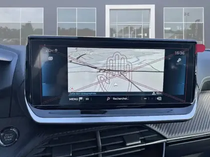 Photo 36 Peugeot 2008  PureTech 130 S&S EAT8