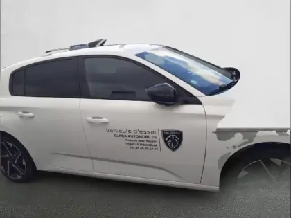 Photo 19 Peugeot 308  PHEV 180 e-EAT8
