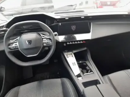 Photo 23 Peugeot 308  PHEV 180 e-EAT8