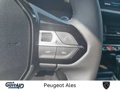 Photo 60 Peugeot 2008  Electrique 136 ch