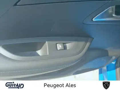 Photo 52 Peugeot 2008  Electrique 136 ch