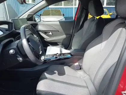 Photo 10 Peugeot 208  Electrique 50 kWh 136ch