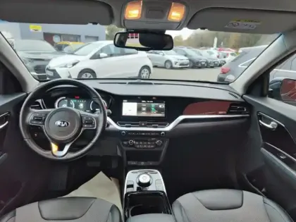 Photo 7 Kia Niro e- e-Active 204ch