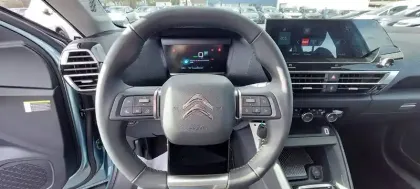 Photo 12 Citroën C4 e- 136 ch Automatique