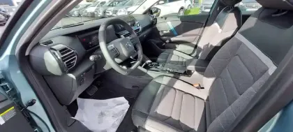 Photo 14 Citroën C4 e- 136 ch Automatique