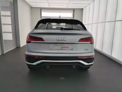 Photo 20 Audi Q5  Sportback 40 TDI 204 S tronic 7 Quattro