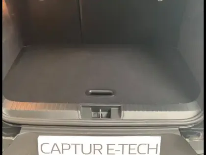 Photo 5 Renault Captur  E-Tech hybride 145ch RS Line