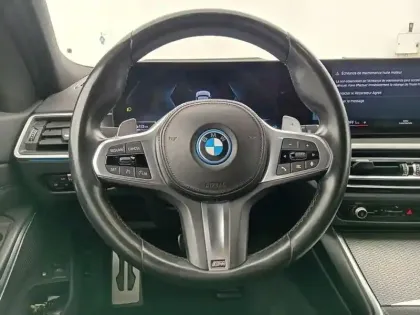 Photo 25 BMW Serie 3 Série 3 Touring 330eA xDrive 292ch M Sport