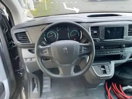 Photo 28 Peugeot Expert  FGN TOLE STANDARD ELECTRIQUE 75KWH 136