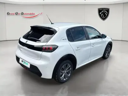 Photo 5 Peugeot 208  e- 136ch Style