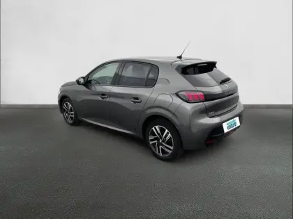 Photo 23 Peugeot 208  PureTech 100 S&S BVM6