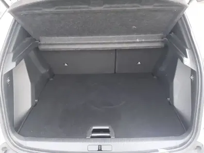 Photo 13 Peugeot 2008  Moteur électrique 136 ch