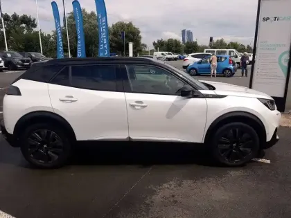 Photo 10 Peugeot 2008  Moteur électrique 136 ch