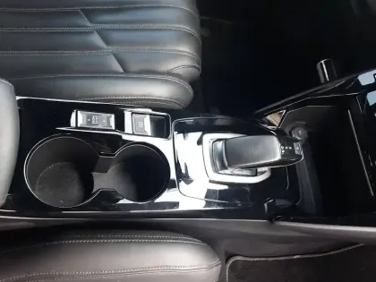 Photo 19 Peugeot 2008  Moteur électrique 136 ch