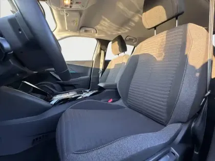 Photo 30 Peugeot 2008  Electrique 136 ch