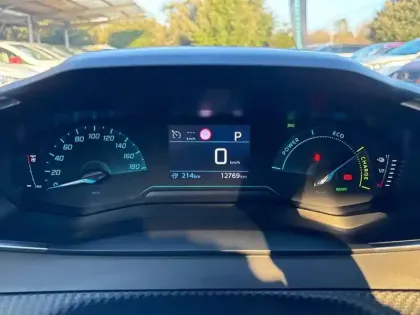 Photo 9 Peugeot 2008  Electrique 136 ch