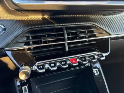 Photo 18 Peugeot 2008  Electrique 136 ch