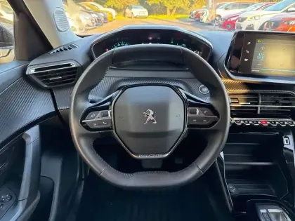 Photo 28 Peugeot 2008  Electrique 136 ch
