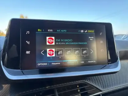 Photo 19 Peugeot 2008  Electrique 136 ch