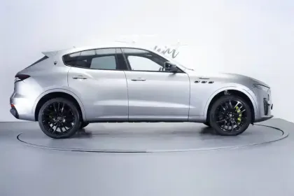 Photo 24 Maserati Levante  V6 430 ch