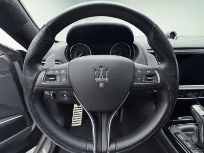 Photo 49 Maserati Levante  V6 430 ch