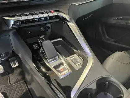 Photo 26 Peugeot 3008  Hybrid 225 e-EAT8