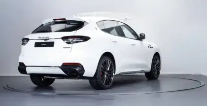 Photo 27 Maserati Levante  V8 580 ch