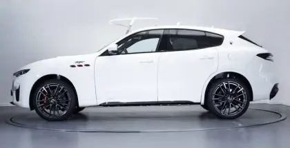 Photo 30 Maserati Levante  V8 580 ch