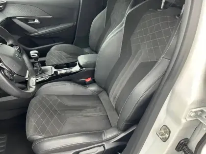 Photo 10 Peugeot 208  PureTech 100 S&S BVM6