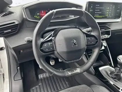 Photo 8 Peugeot 208  PureTech 100 S&S BVM6
