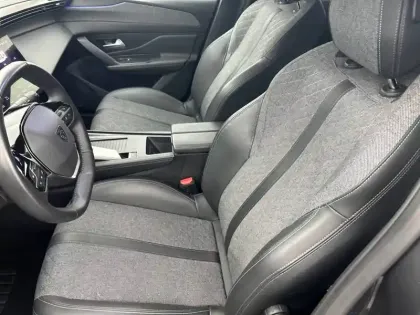 Photo 33 Peugeot 408  PHEV 225 e-EAT8