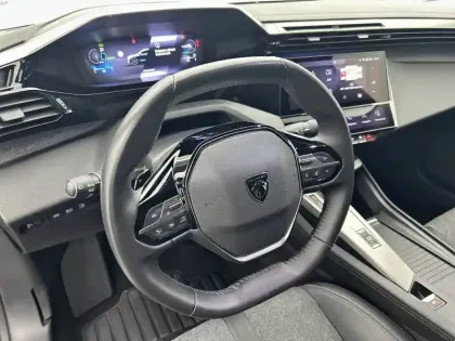 Photo 8 Peugeot 408  PHEV 225 e-EAT8