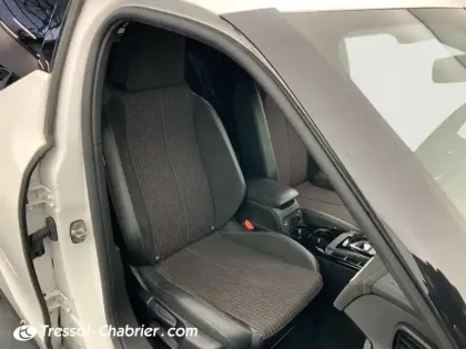 Photo 8 DS DS 3 DS3 Crossback PureTech 130 EAT8 Performance Line