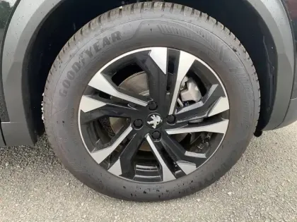 Photo 10 Peugeot 2008  Electrique 136 ch