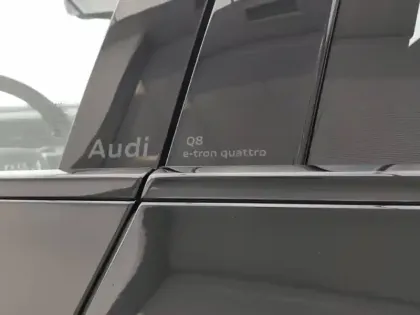 Photo 35 Audi Q8 E-Tron  55 408 ch 114 kWh Quattro