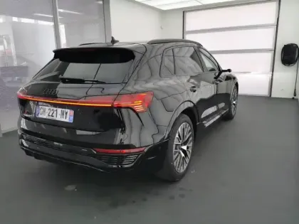 Photo 21 Audi Q8 E-Tron  55 408 ch 114 kWh Quattro