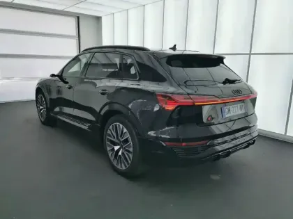 Photo 23 Audi Q8 E-Tron  55 408 ch 114 kWh Quattro