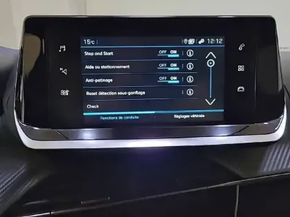 Photo 20 Peugeot 2008  PureTech 130 S&S EAT8