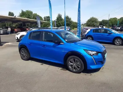 Photo 25 Peugeot 208  Electrique 50 kWh 136ch