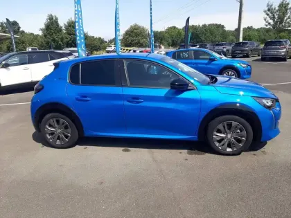 Photo 26 Peugeot 208  Electrique 50 kWh 136ch