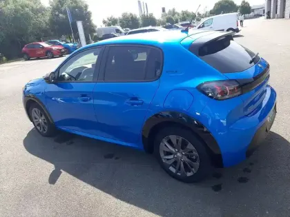 Photo 27 Peugeot 208  Electrique 50 kWh 136ch